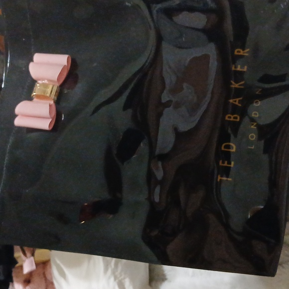 Ted Baker Glossy Black Tote Classy - Picture 1 of 10